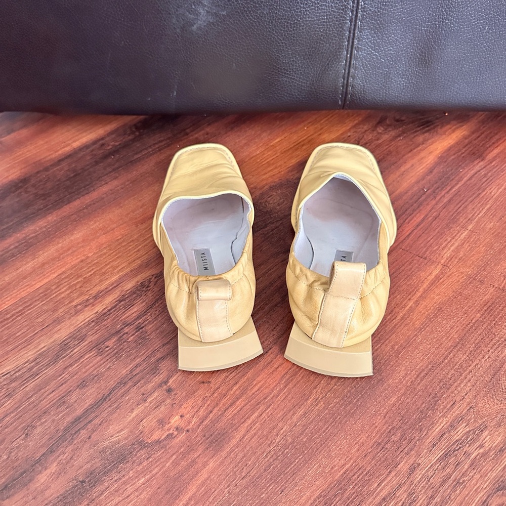 Miista butter yellow block heel flats - Picture 4 of 5